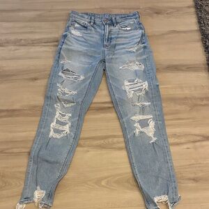 American Eagle Outfitters Ripped Light Blue Mom Jeans 2L